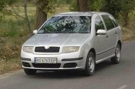 Сірий Шкода Фабія, об'ємом двигуна 1.42 л та пробігом 271 тис. км за 4500 $, фото 1 на Automoto.ua