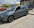 Серый Шкода Фабия, объемом двигателя 1.2 л и пробегом 305 тыс. км за 3400 $, фото 3 на Automoto.ua