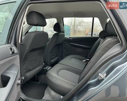 Серый Шкода Фабия, объемом двигателя 1.4 л и пробегом 266 тыс. км за 4750 $, фото 13 на Automoto.ua