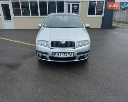 Серый Шкода Фабия, объемом двигателя 1.39 л и пробегом 100 тыс. км за 4700 $, фото 2 на Automoto.ua