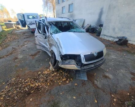 Серый Шкода Фабия, объемом двигателя 0 л и пробегом 200 тыс. км за 850 $, фото 4 на Automoto.ua