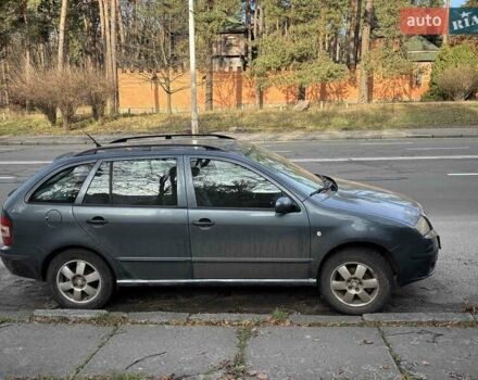 Серый Шкода Фабия, объемом двигателя 1.39 л и пробегом 240 тыс. км за 3900 $, фото 1 на Automoto.ua