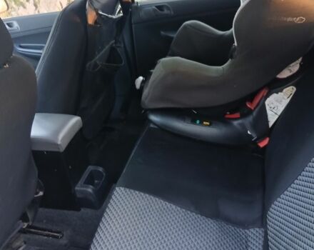 Серый Шкода Фабия, объемом двигателя 1.2 л и пробегом 444 тыс. км за 2500 $, фото 12 на Automoto.ua