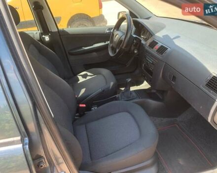 Серый Шкода Фабия, объемом двигателя 1.39 л и пробегом 191 тыс. км за 4550 $, фото 40 на Automoto.ua