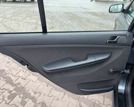 Серый Шкода Фабия, объемом двигателя 1.4 л и пробегом 266 тыс. км за 4750 $, фото 13 на Automoto.ua