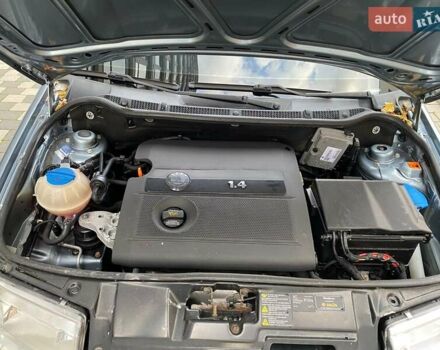 Серый Шкода Фабия, объемом двигателя 1.39 л и пробегом 177 тыс. км за 4800 $, фото 35 на Automoto.ua