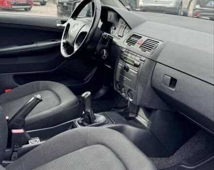 Сірий Шкода Фабія, об'ємом двигуна 1.4 л та пробігом 230 тис. км за 5700 $, фото 19 на Automoto.ua