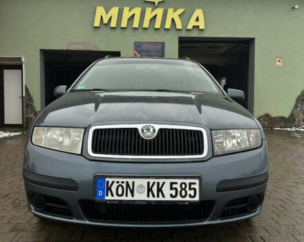 Сірий Шкода Фабія, об'ємом двигуна 1.4 л та пробігом 147 тис. км за 3870 $, фото 3 на Automoto.ua