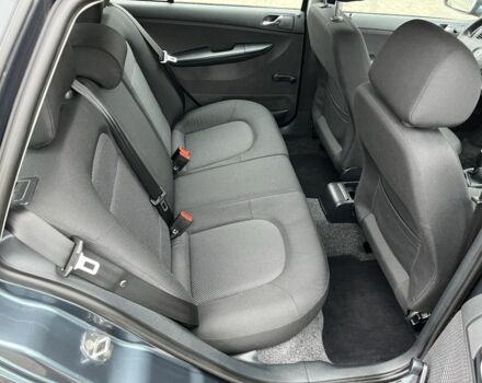 Серый Шкода Фабия, объемом двигателя 1.4 л и пробегом 266 тыс. км за 4750 $, фото 19 на Automoto.ua