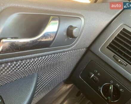 Серый Шкода Фабия, объемом двигателя 1.39 л и пробегом 191 тыс. км за 4550 $, фото 35 на Automoto.ua