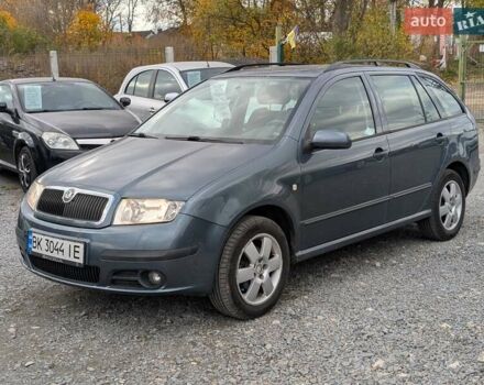 Шкода Фабия 2005 в Ровно на Automoto.ua Серый Шкода Фабия, объемом двигателя 1.39 л и пробегом 180 тыс. км за 3990 $, фото 3 на Automoto.ua