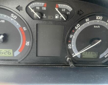 Серый Шкода Фабия, объемом двигателя 1.2 л и пробегом 171 тыс. км за 3500 $, фото 6 на Automoto.ua