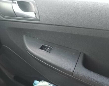 Серый Шкода Фабия, объемом двигателя 1.39 л и пробегом 241 тыс. км за 5000 $, фото 7 на Automoto.ua