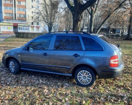 Серый Шкода Фабия, объемом двигателя 1.4 л и пробегом 247 тыс. км за 4150 $, фото 1 на Automoto.ua