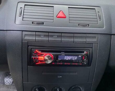 Серый Шкода Фабия, объемом двигателя 1.39 л и пробегом 177 тыс. км за 4800 $, фото 28 на Automoto.ua