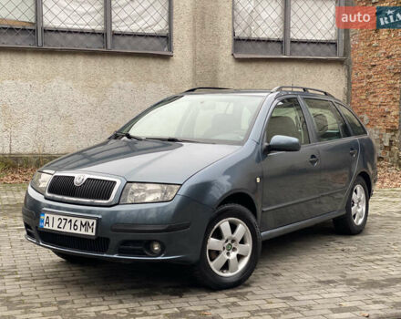 Серый Шкода Фабия, объемом двигателя 1.4 л и пробегом 258 тыс. км за 3950 $, фото 1 на Automoto.ua