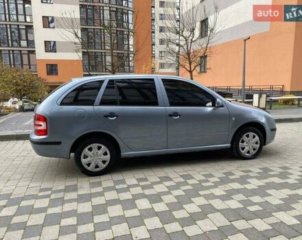 Серый Шкода Фабия, объемом двигателя 1.39 л и пробегом 177 тыс. км за 4800 $, фото 13 на Automoto.ua