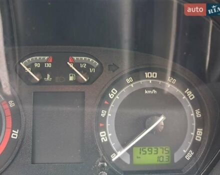 Сірий Шкода Фабія, об'ємом двигуна 1.4 л та пробігом 159 тис. км за 4200 $, фото 1 на Automoto.ua
