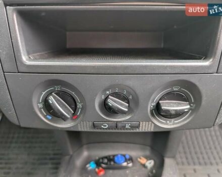 Шкода Фабия 2005 в Ровно на Automoto.ua Серый Шкода Фабия, объемом двигателя 1.39 л и пробегом 180 тыс. км за 3990 $, фото 41 на Automoto.ua