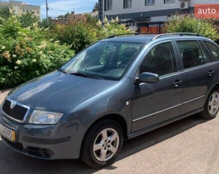 Серый Шкода Фабия, объемом двигателя 1.39 л и пробегом 191 тыс. км за 4550 $, фото 1 на Automoto.ua