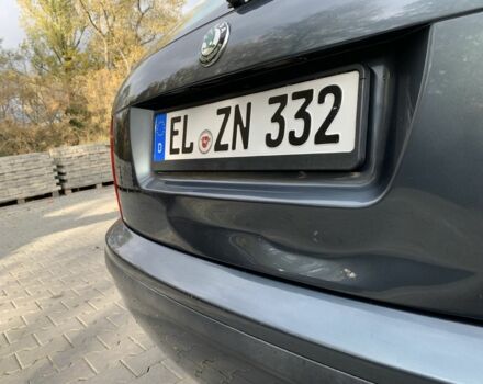 Серый Шкода Фабия, объемом двигателя 1.4 л и пробегом 225 тыс. км за 4450 $, фото 3 на Automoto.ua