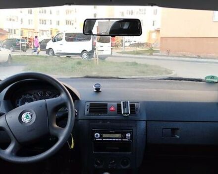 Серый Шкода Фабия, объемом двигателя 1.2 л и пробегом 234 тыс. км за 3000 $, фото 12 на Automoto.ua