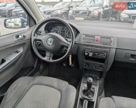 Шкода Фабия 2005 в Ровно на Automoto.ua Серый Шкода Фабия, объемом двигателя 1.39 л и пробегом 180 тыс. км за 3990 $, фото 34 на Automoto.ua