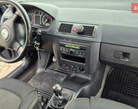 Серый Шкода Фабия, объемом двигателя 1.39 л и пробегом 299 тыс. км за 2999 $, фото 19 на Automoto.ua