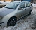 Серый Шкода Фабия, объемом двигателя 1.39 л и пробегом 225 тыс. км за 3900 $, фото 1 на Automoto.ua