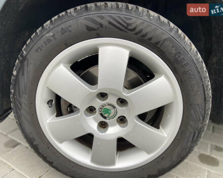 Серый Шкода Фабия, объемом двигателя 1.4 л и пробегом 165 тыс. км за 5450 $, фото 4 на Automoto.ua