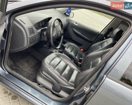 Серый Шкода Фабия, объемом двигателя 1.4 л и пробегом 165 тыс. км за 5450 $, фото 22 на Automoto.ua