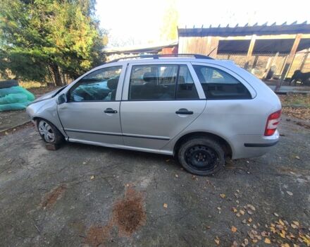 Серый Шкода Фабия, объемом двигателя 0 л и пробегом 200 тыс. км за 850 $, фото 7 на Automoto.ua