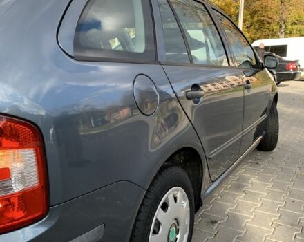 Серый Шкода Фабия, объемом двигателя 1.4 л и пробегом 225 тыс. км за 4450 $, фото 6 на Automoto.ua