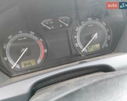 Серый Шкода Фабия, объемом двигателя 1.4 л и пробегом 307 тыс. км за 3700 $, фото 5 на Automoto.ua