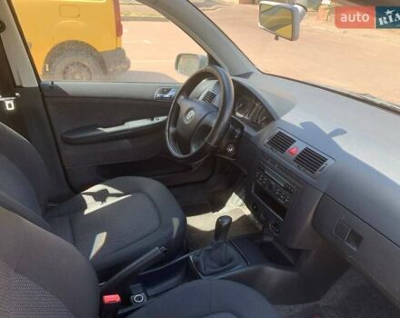 Серый Шкода Фабия, объемом двигателя 1.39 л и пробегом 191 тыс. км за 4550 $, фото 39 на Automoto.ua