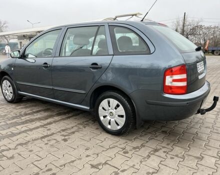 Серый Шкода Фабия, объемом двигателя 1.4 л и пробегом 266 тыс. км за 4750 $, фото 3 на Automoto.ua