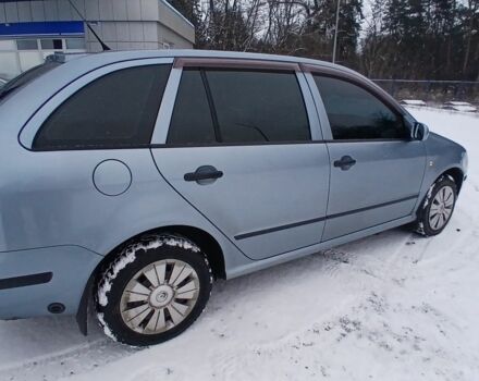 Серый Шкода Фабия, объемом двигателя 1.4 л и пробегом 161 тыс. км за 4950 $, фото 2 на Automoto.ua