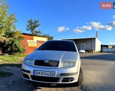 Серый Шкода Фабия, объемом двигателя 1.4 л и пробегом 318 тыс. км за 5000 $, фото 1 на Automoto.ua