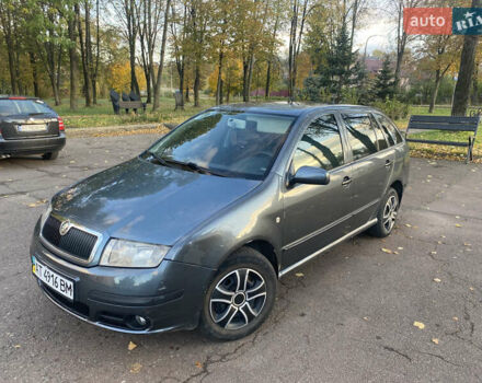 Шкода Фабия 2005 в Калуше на Automoto.ua Серый Шкода Фабия, объемом двигателя 1.2 л и пробегом 200 тыс. км за 2850 $, фото 5 на Automoto.ua