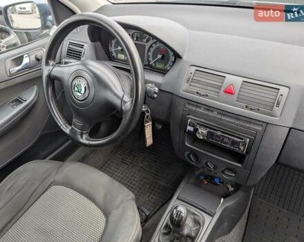 Шкода Фабия 2005 в Ровно на Automoto.ua Серый Шкода Фабия, объемом двигателя 1.39 л и пробегом 180 тыс. км за 3990 $, фото 39 на Automoto.ua