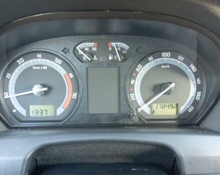 Шкода Фабія 2005 у Коломые на Automoto.ua Сірий Шкода Фабія, об'ємом двигуна 1.39 л та пробігом 178 тис. км за 3850 $, фото 11 на Automoto.ua