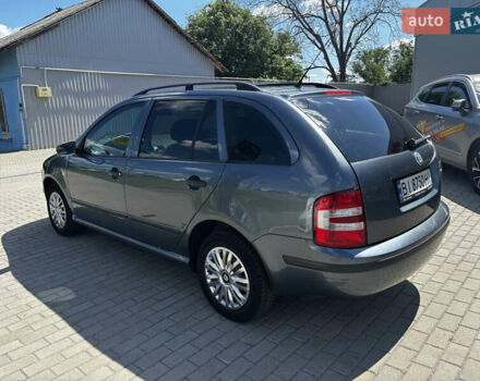 Серый Шкода Фабия, объемом двигателя 1.4 л и пробегом 272 тыс. км за 4500 $, фото 7 на Automoto.ua