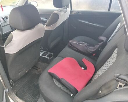 Серый Шкода Фабия, объемом двигателя 1.4 л и пробегом 307 тыс. км за 3700 $, фото 5 на Automoto.ua