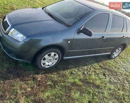 Серый Шкода Фабия, объемом двигателя 1.4 л и пробегом 250 тыс. км за 4499 $, фото 5 на Automoto.ua