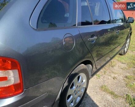Сірий Шкода Фабія, об'ємом двигуна 1.39 л та пробігом 289 тис. км за 5200 $, фото 3 на Automoto.ua