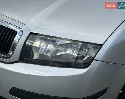 Шкода Фабия 2006 в Киеве на Automoto.ua Серый Шкода Фабия, объемом двигателя 1.2 л и пробегом 158 тыс. км за 4690 $, фото 11 на Automoto.ua