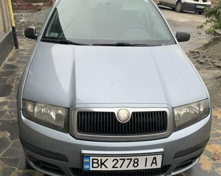 Сірий Шкода Фабія, об'ємом двигуна 1.4 л та пробігом 310 тис. км за 4100 $, фото 1 на Automoto.ua