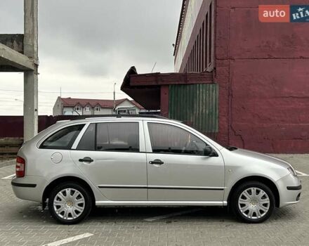 Серый Шкода Фабия, объемом двигателя 1.39 л и пробегом 164 тыс. км за 4299 $, фото 17 на Automoto.ua