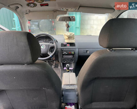 Сірий Шкода Фабія, об'ємом двигуна 1.2 л та пробігом 283 тис. км за 3500 $, фото 8 на Automoto.ua