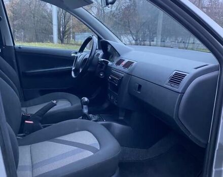 Сірий Шкода Фабія, об'ємом двигуна 1.4 л та пробігом 204 тис. км за 4999 $, фото 14 на Automoto.ua